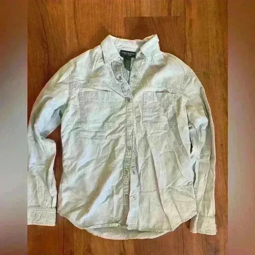 Women’s small Ralph Lauren chambray button up blouse